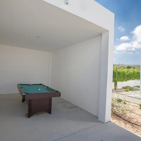 Villa Rent Your Dream Holiday And Look Forward To Relaxing Beside Your Private Pool 1554 Protaras