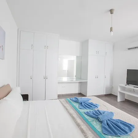 Rent Your Dream Holiday And Look Forward To Relaxing Beside Your Private Pool 1554 Villa Protaras
