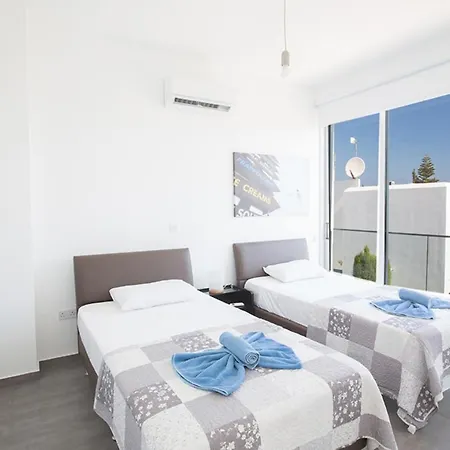 Villa Rent Your Dream Holiday And Look Forward To Relaxing Beside Your Private Pool 1554